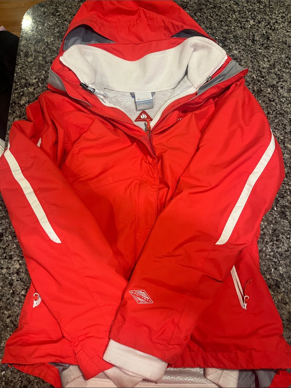 Columbia Omni-tech Women's Red Hooded Ski & Snow Jacket
